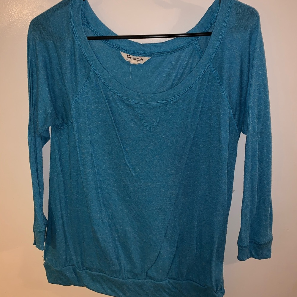 Quarter sleeve sweater